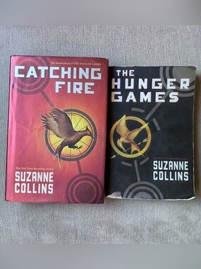 Suzanne Collins Hunger Games & Catching Fire Hardcover Paperback Scholastic